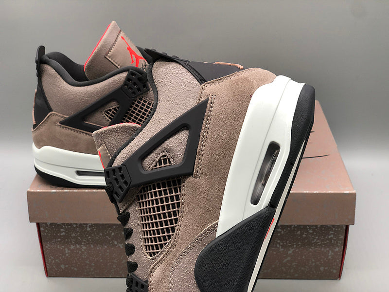 Air Jordan 4 Retro"Taupe Haze "