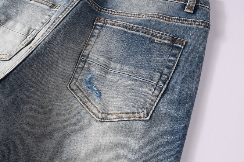 AMIRI Jeans A8926