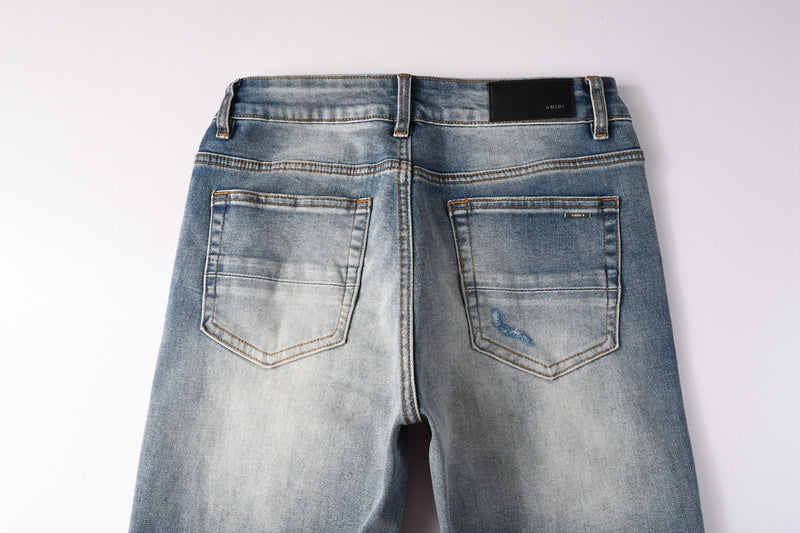 AMIRI Jeans A8926
