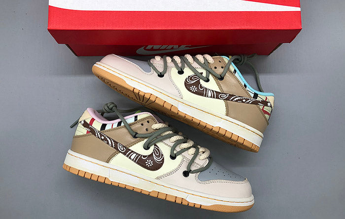 NIKE SB Dunk Low Cashew Blossom “Khaki”